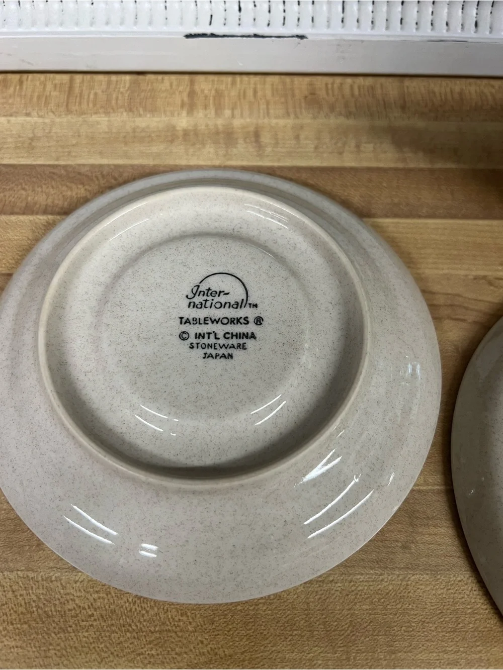 International Tableworks Stoneware Vintage Heartland